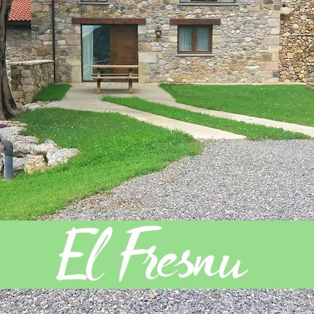 Apartamentos Rurales Casa La Piedra Collia Ngoại thất bức ảnh