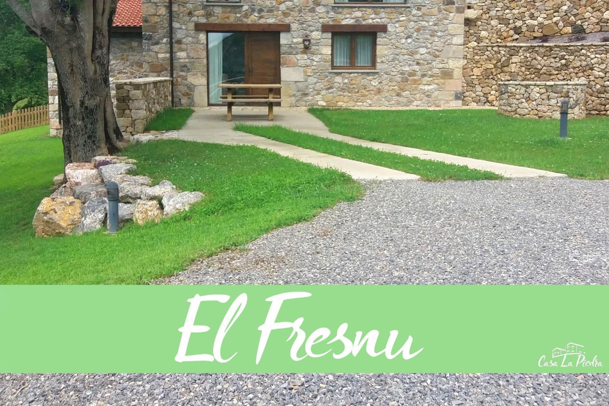 Apartamentos Rurales Casa La Piedra Collia Ngoại thất bức ảnh
