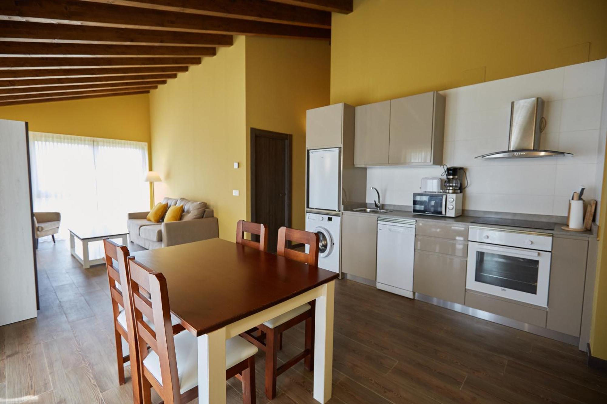 Apartamentos Rurales Casa La Piedra Collia Ngoại thất bức ảnh