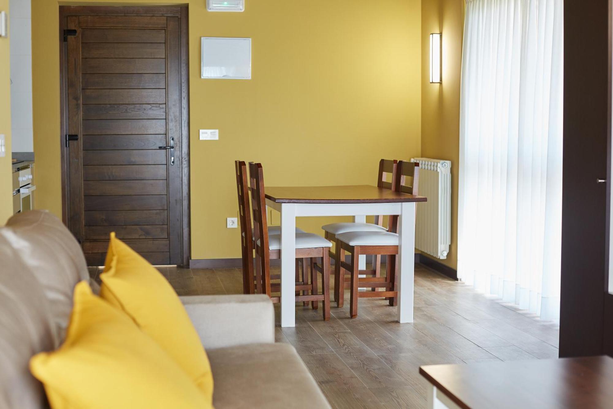 Apartamentos Rurales Casa La Piedra Collia Ngoại thất bức ảnh