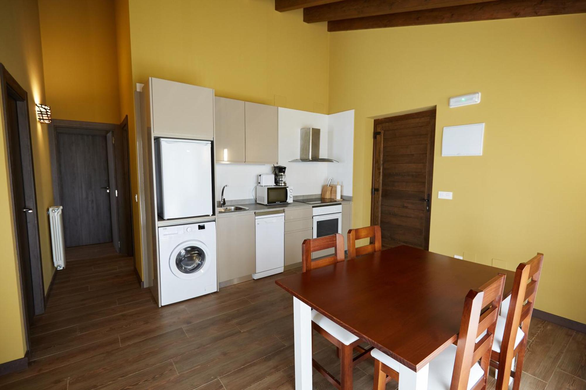 Apartamentos Rurales Casa La Piedra Collia Ngoại thất bức ảnh