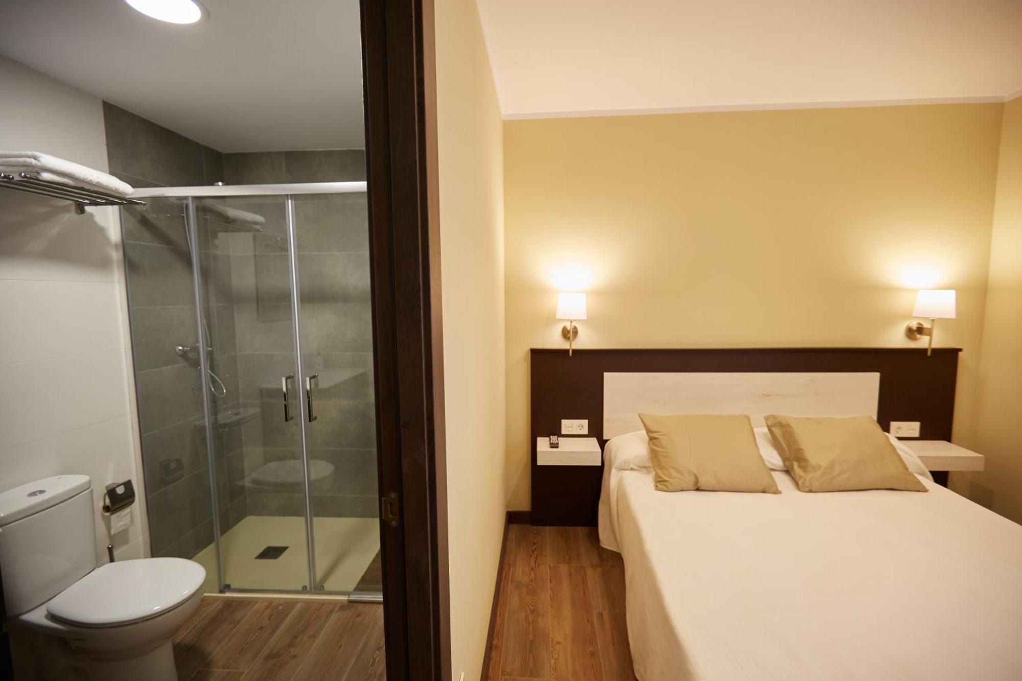 Apartamentos Rurales Casa La Piedra Collia Ngoại thất bức ảnh